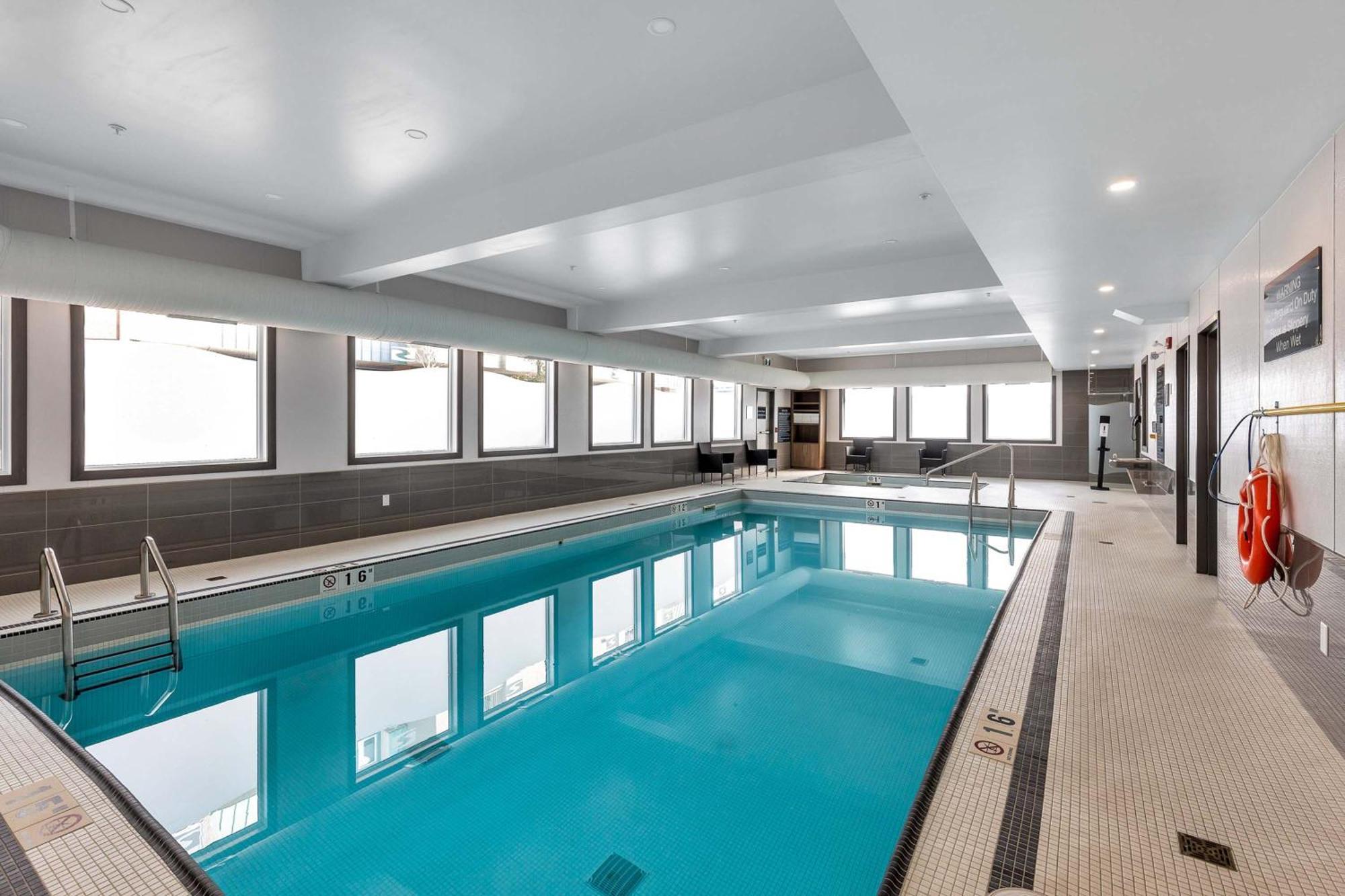 Sandman Hotel Grande Prairie Exteriör bild
