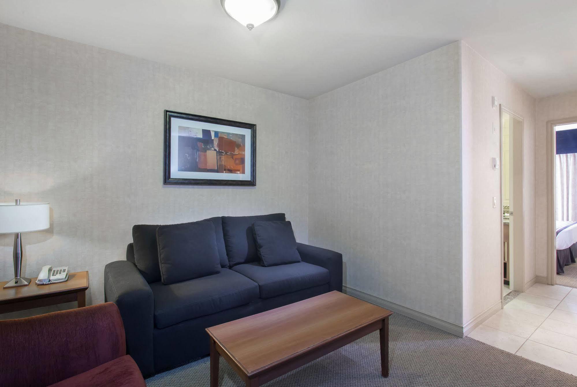 Sandman Hotel Grande Prairie Exteriör bild
